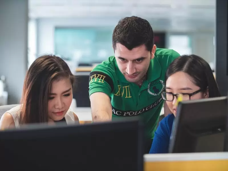 thảo luận tiếng Anh nói như thế nào?